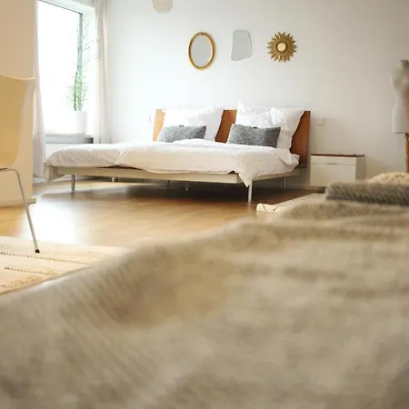 Zuhause Mit Berg-und Bodenseesicht * 马克多夫