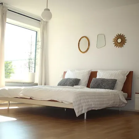 Zuhause Mit Berg-und Bodenseesicht * 马克多夫